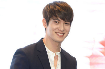 Ini Kesan Jong Hyun CN Blue Perankan Vampire di 'Orange Marmalade'