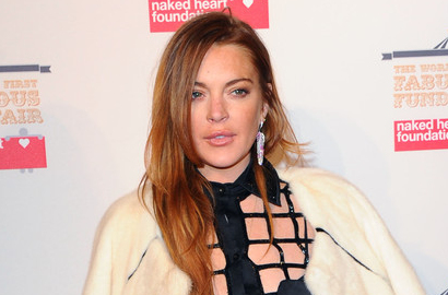 Kepergok Bawa Al Quran, Lindsay Lohan Sudah Masuk Islam?