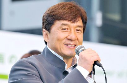Jackie Chan Bakal Kocok Perut Fans di Film Action Komedi 'Railroad Tigers'