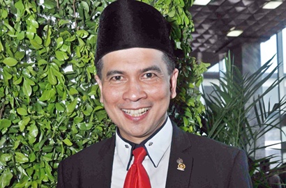 Manajer Benarkan Kabar Perceraian Krisna Mukti dan Devi