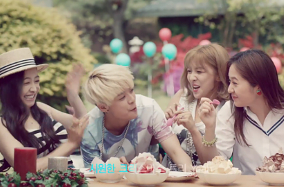 f(x) Nikmati Lezatnya Es Krim di Iklan Baskins and Robbins
