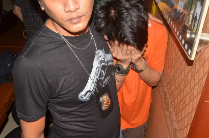 Polisi Enggan Komentari Bocornya Percakapan BBM RA dengan Artis PSK