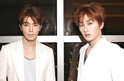 Pose Tidur Seksi Lee Dong Hae dan Eunhyuk Buat Fans Histeris