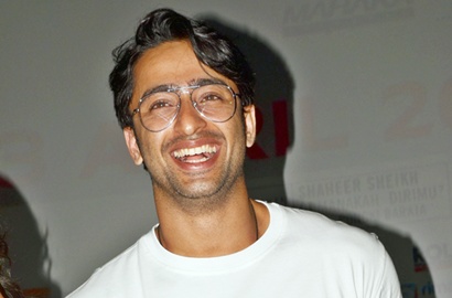 Beri Petunjuk di Twitter, Shaheer Sheikh Punya Proyek Film Baru di India?