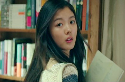 Wah, Kim Yoo Jung Tampil Cantik di Teaser MV Seulong 2AM '7E77 ME B43Y'