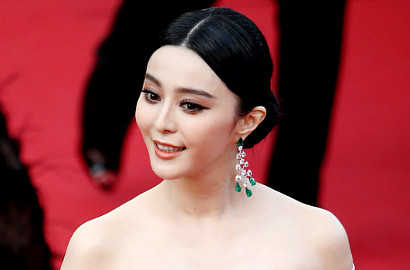 Bernasib Seperti Rihanna, Gaun Cannes Fan Bingbing Jadi Meme 'Telor Dadar'