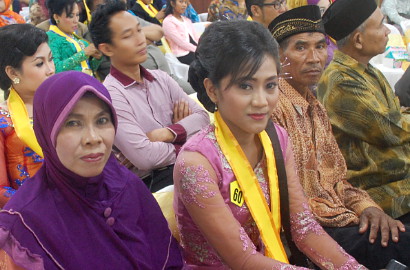 Kisah Pembantu di Semarang  Bisa Lulus Kuliah dengan IPK 3,6