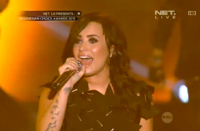 Demi Lovato Gemparkan Panggung Indonesian Choice Awards 2015