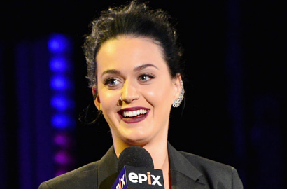 Siapkan Album Baru, Katy Perry Akan Curhat Soal Russell Brand?