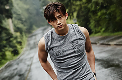 Taecyeon 2PM Pamer Six-Pack dan Otot Lengan di Pemotretan Majalah