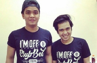 Billy Syahputra Pakai Baju Mendiang Olga di Indonesian Choice Awards 2015