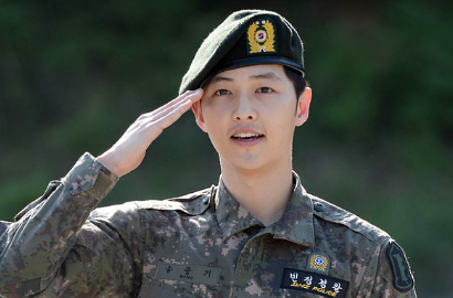 Keluar dari Wajib Militer, Song Joong Ki Jadi Trending Topik