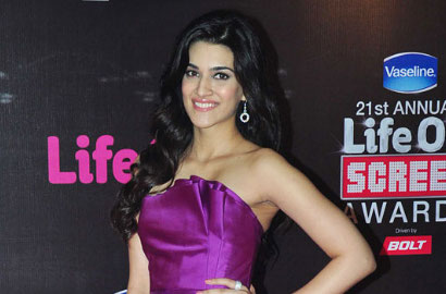 Kriti Sanon Beberkan Rasanya Main Film 'Dilwale' Bareng Shahrukh Khan