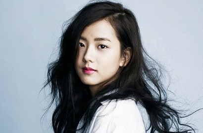 Kim Ji Soo, Rookie YG Entertainment Yang Curi Perhatian Netter di 'Producer'