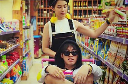 Tablo-Kang Hye Jung Tampil di MV Yankie 'Sold Out'