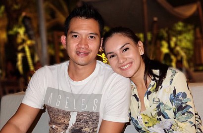 Sibuk Main Ponsel, Irish Bella Manyun Dicuekin Rezky Aditya