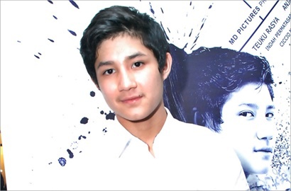 Teuku Rassya Ternyata Tak Percaya Diri Bintangi '7 Hari Menembus Waktu'