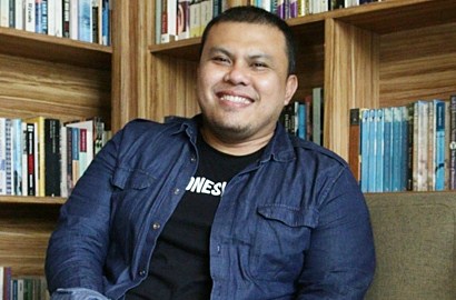 Joko Anwar Ditunjuk Sutradarai Drama 'Halfworlds' untuk HBO Asia