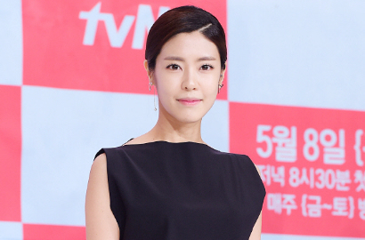 Hamil, Lee Yoon Ji 'Ex-Girlfriend Club' Ungkapkan Rasa Terima Kasih