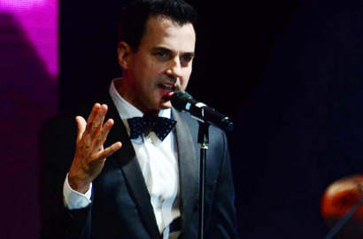 Tommy Page Pukau Fans dengan Nyanyi dan Main Piano di PGA 2015