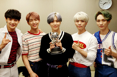 SHINee Puncaki Chart Album Dunia Billboard Lewat 'Odd'