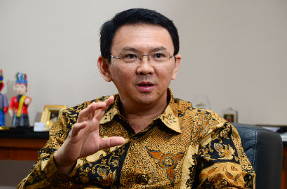 Ahok Tanggapi Surat Terompet Sangkakala Lia Eden