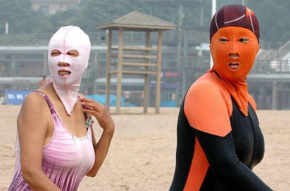 Topeng Unik Buat Anda yang Suka ke Pantai Tapi Males Hitam
