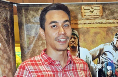 Darius Sinathrya Siapkan Film 'Night Bus' dari Kisah Teror 1998
