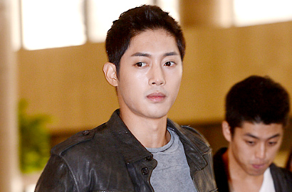 Kim Hyun Joong Bakal Tuntut Balik Ms. Choi
