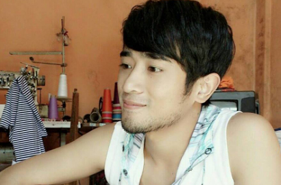 Cecep Penjahit Asal Sunda Ganteng yang Jago Melukis
