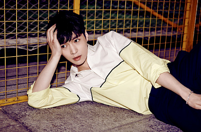 Diduga Cari Simpati, Netter Kritik Permintaan Lay ke EXO-L Agar Tak Membencinya