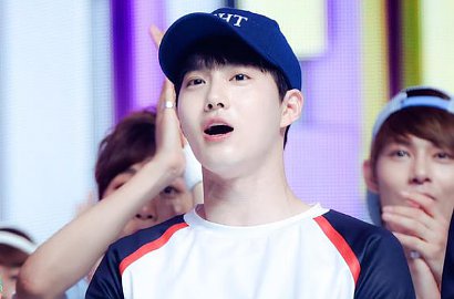 Suho EXO Tertawa Bahagia Syuting Film 'Glory Days'