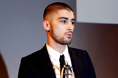 Zayn Malik Eks One Direction Mengecat Rambut Jadi Warna Hijau?
