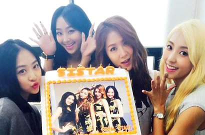 Lekuk Tubuh Sistar Misterius di Teaser Foto Comeback 'Who Am I?'