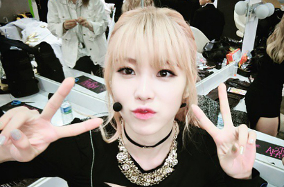 Hyosung Secret Dikecam Netter Gara-Gara Pose Dance Sensual di Restoran
