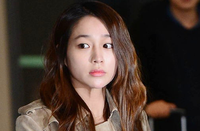 Jadi Ibu, Lee Min Jung Tetap Memukau dengan Kecantikannya