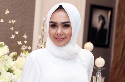 Diundang ke Nikahan Putra Jokowi, Yuni Shara Pesan Ini ke Gibran