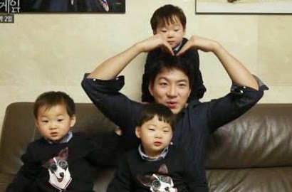 Psikolog Anak Puji Cara Song Il Gook Didik Triplet di 'Superman is Back'