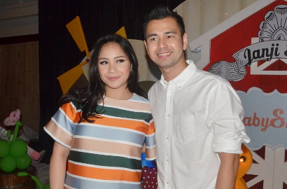 Nagita Slavina Imut Pakai Roll Rambut di Baby Shower Bertema 'White'
