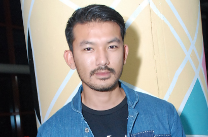 Nyanyi Bareng The Fly, Rio Dewanto Bantah Aji Mumpung