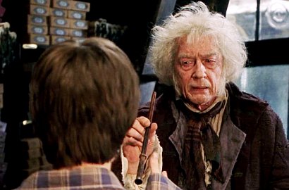 John Hurt 'Olivander' di 'Harry Potter' Divonis Kanker Pankreas