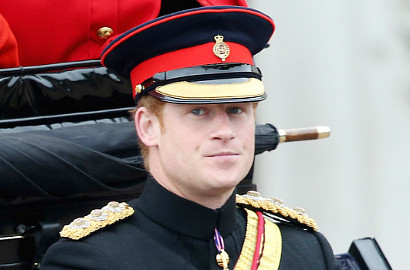 Pangeran Harry Diam-Diam Sudah Tunangan dengan Mantan?