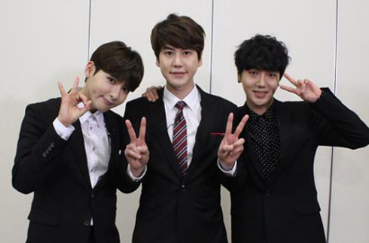SuJu-K.R.Y. Pose Ganteng di Teaser Foto Comeback Jepang