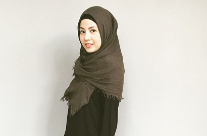 Ini Reaksi Desta Soal Natasha Rizki Berhijab Seterusnya