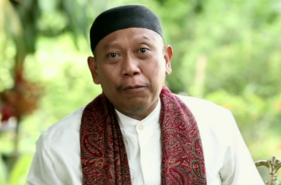 Manfaatkan Momen Ramadhan, Tukul Arwana Rilis MV Religi 'Senyum'