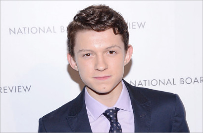 Terpilih Jadi Spider-Man, Tom Holland Pamer Kemampuan Akrobat