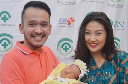 ASI Sarwendah Tak Keluar Karena Stres Bayinya Dijual Online