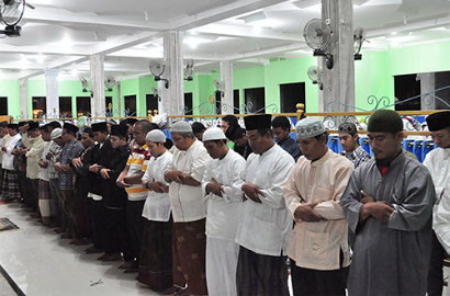 Wow, Pesantren di Blitar Lakukan Tarawih 23 Rakaat Hanya 15 Menit