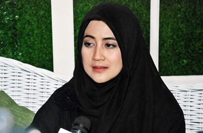 2 Tahun Ditinggal Alm Uje, Umi Pipik Diminta Anak Bungsu Menikah Lagi