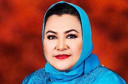 Emilia Contessa Buka Suara Soal Perceraian Denada dan Suami